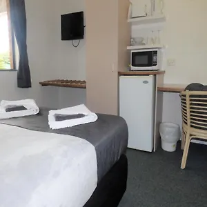 https://banjo-paterson-motor-inn.queenslandhotels.net